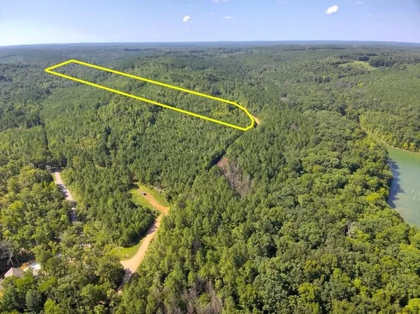 4 Cedar Ridge Rd, Russellville, AL 35653