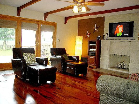 hardwood & ceramic floors