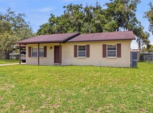 2113 Oakview Ln, Plant City, FL 33566