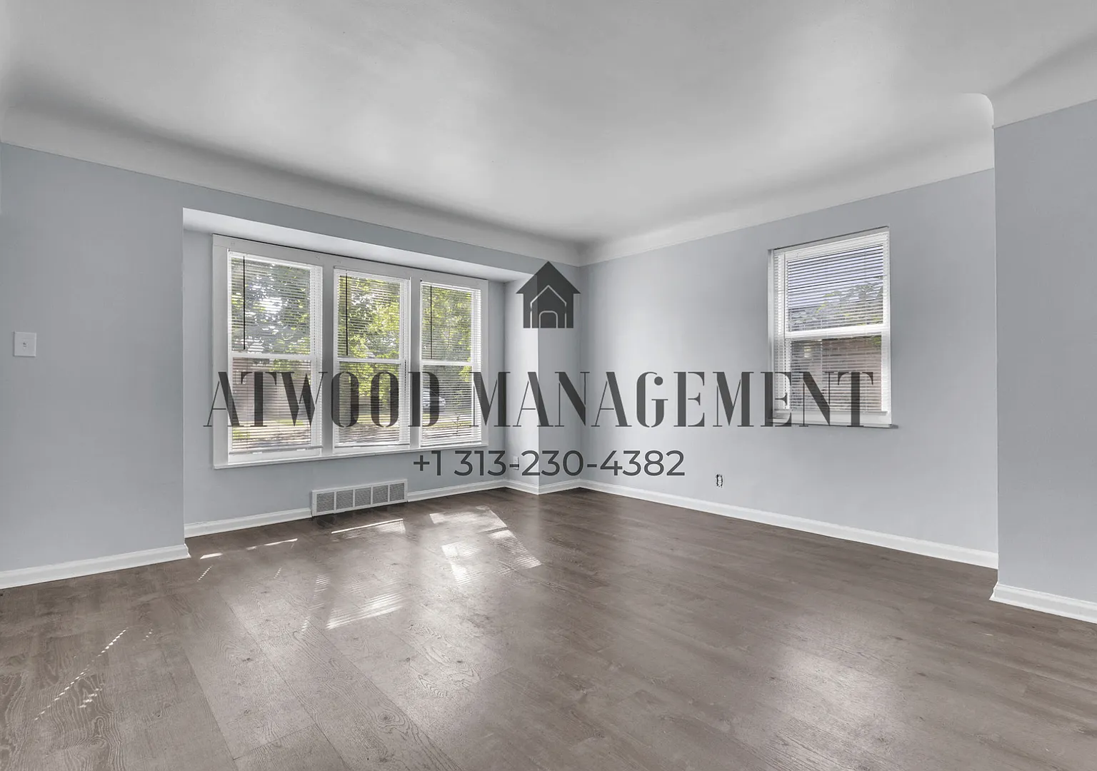 This beautifully updated 3-bedroom, 1-bath single-family home is ready for move-in! — Photo 3