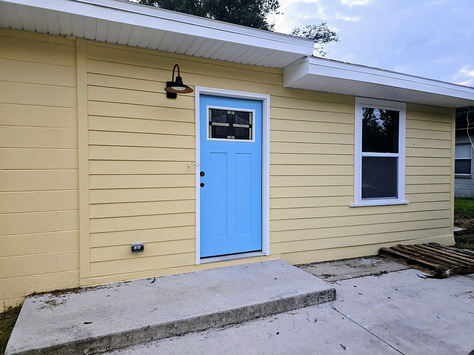 1st image of 4164 Ruby Dr E