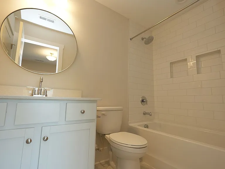 1405 Kenilworth Ave — Photo 30