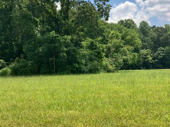 35 Prospect Hill Rd, Montross, VA 22520