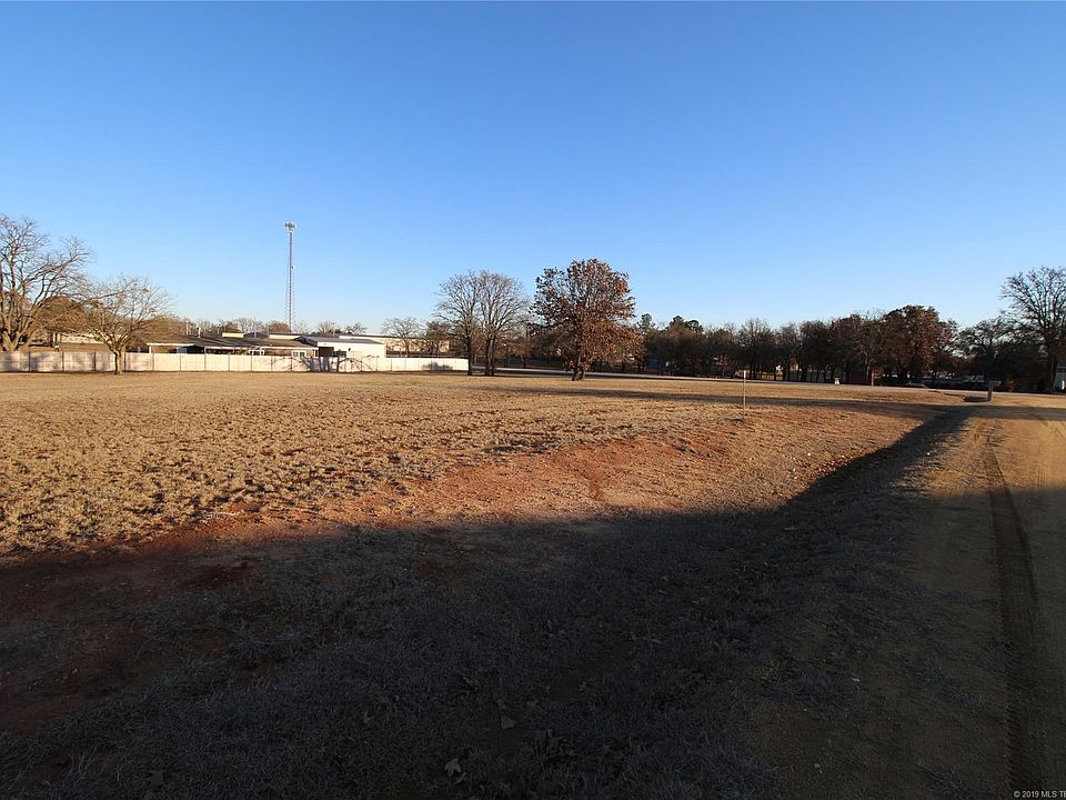 1st image of 2144 Sunrise Dr
