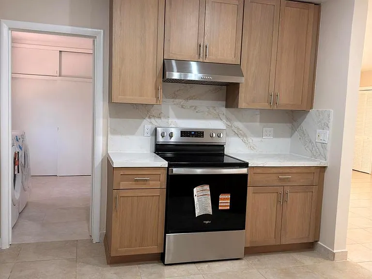 7500 SW 98th Ct — Photo 9
