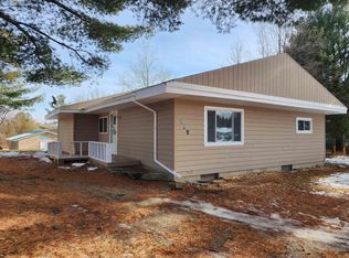 392 S Scott Dr, Farwell, MI 48622