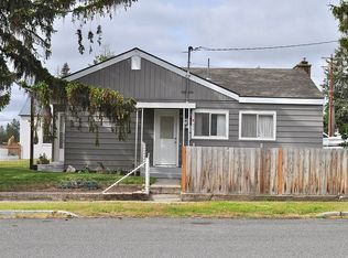 122 1st St, Cheney, WA 99004