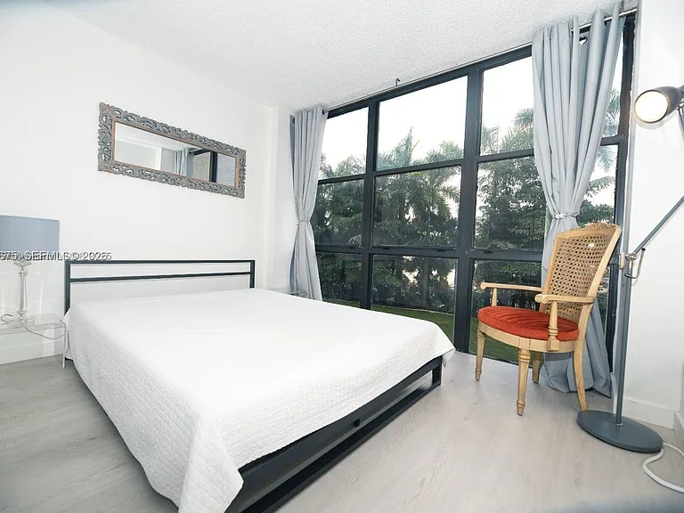 17021 N Bay Rd #207 — Photo 12