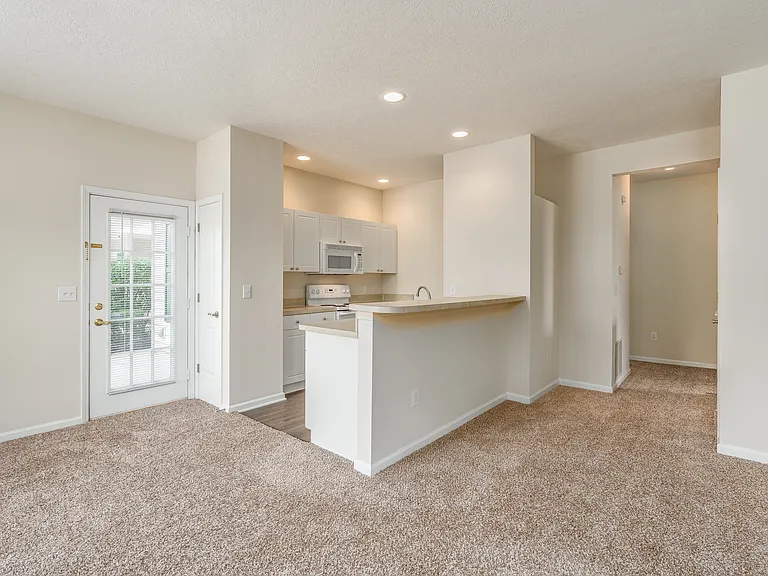 The Residences at Scioto Crossing — Photo 18