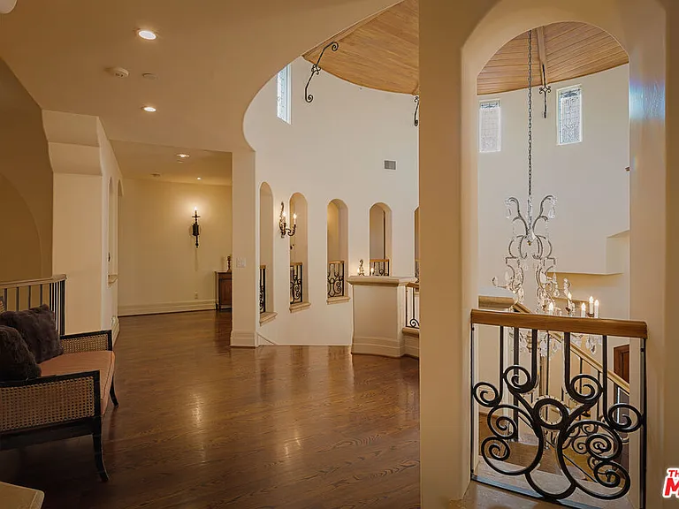 1008 Lexington Rd — Photo 16
