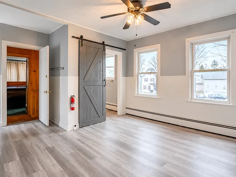 167 Pine St #2 — Photo 5