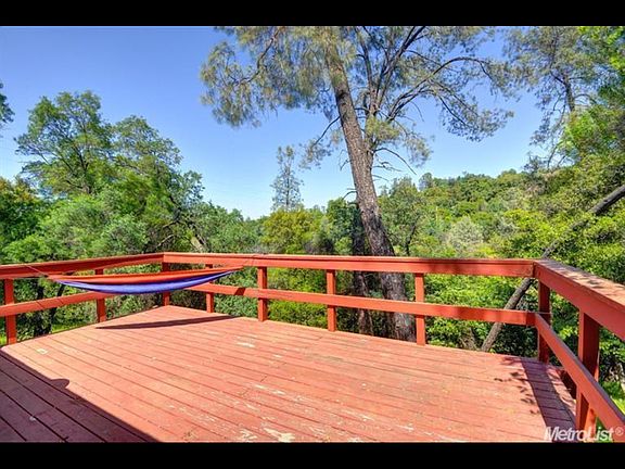 2nd image of 2740 Debbie Ln