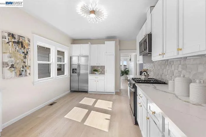 1237 Ashby Ave — Photo 6