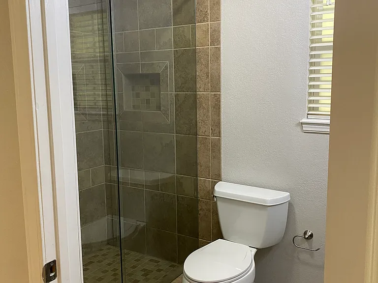 2506 Franklin Dr — Photo 16