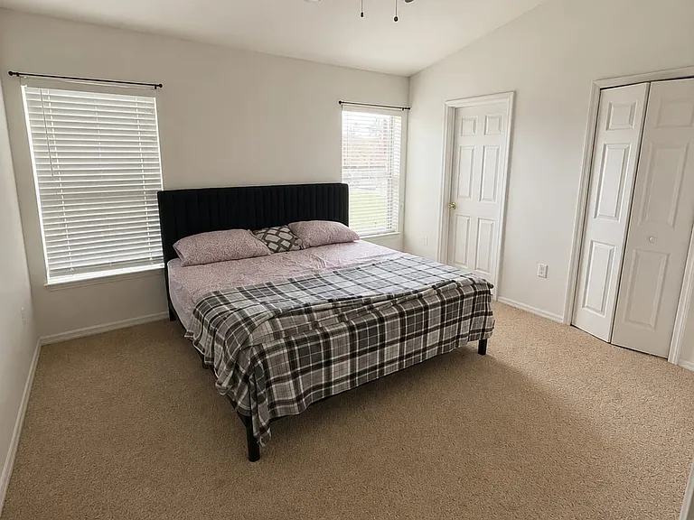 1535 Blue Magnolia Rd #1535 — Photo 8