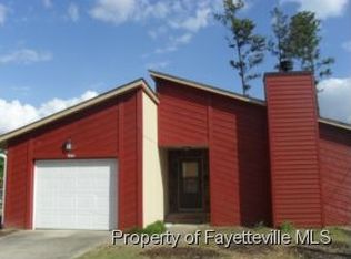 1341 Fraser Dr, Fayetteville, NC 28303