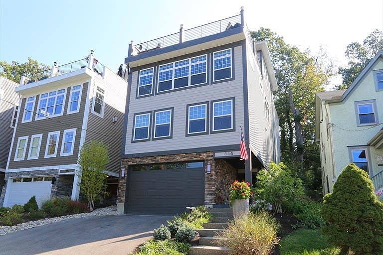 1st image of 554 Empress Ave