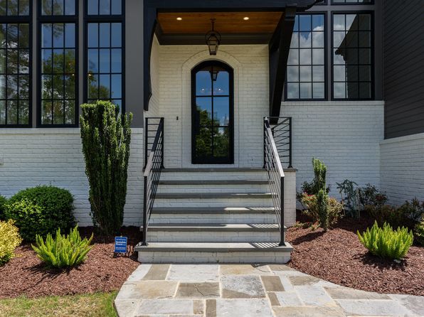 2016 Falls Forest Dr, Raleigh, NC 27615