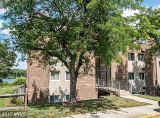 355 Gatewater Ct, Glen Burnie, MD 21060