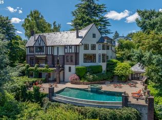 5570 SW Menefee Dr, Portland, OR 97239