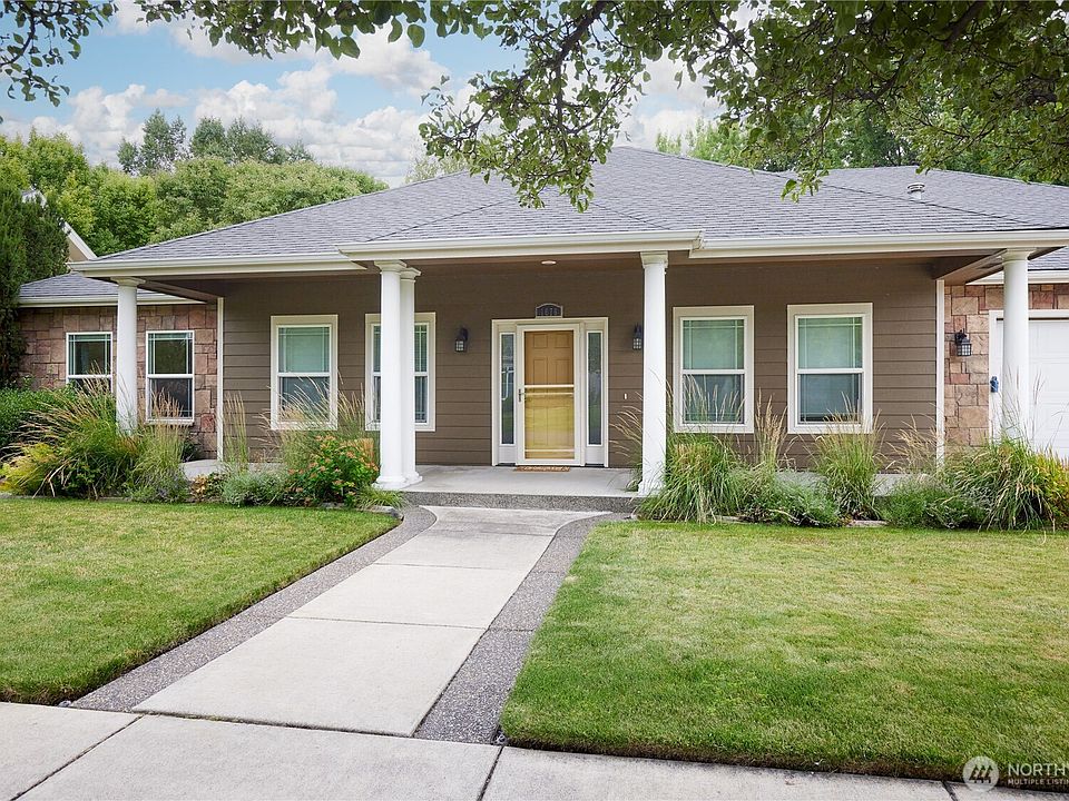 1st image of 1676 Greenbriar Drive
