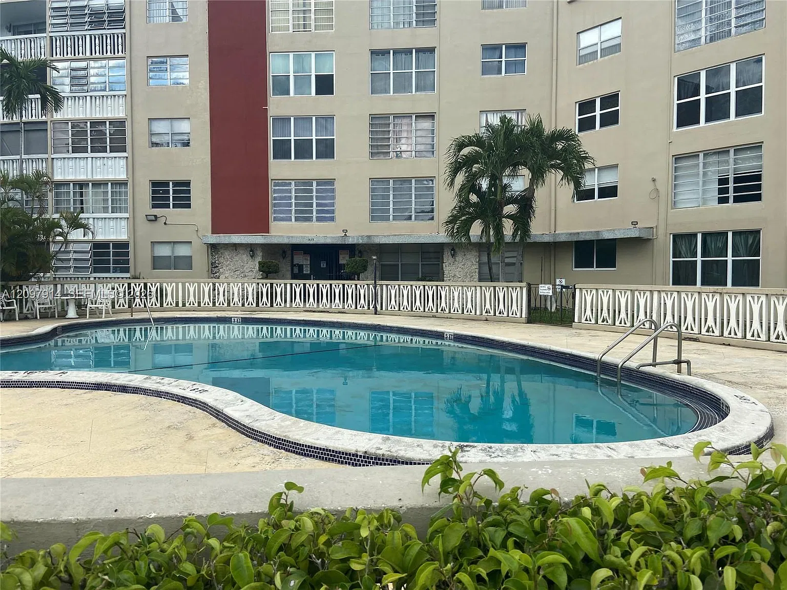 1475 Terra Towers Condo — Photo 3