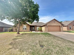 1208 Sheryl Ln, Altus, OK 73521