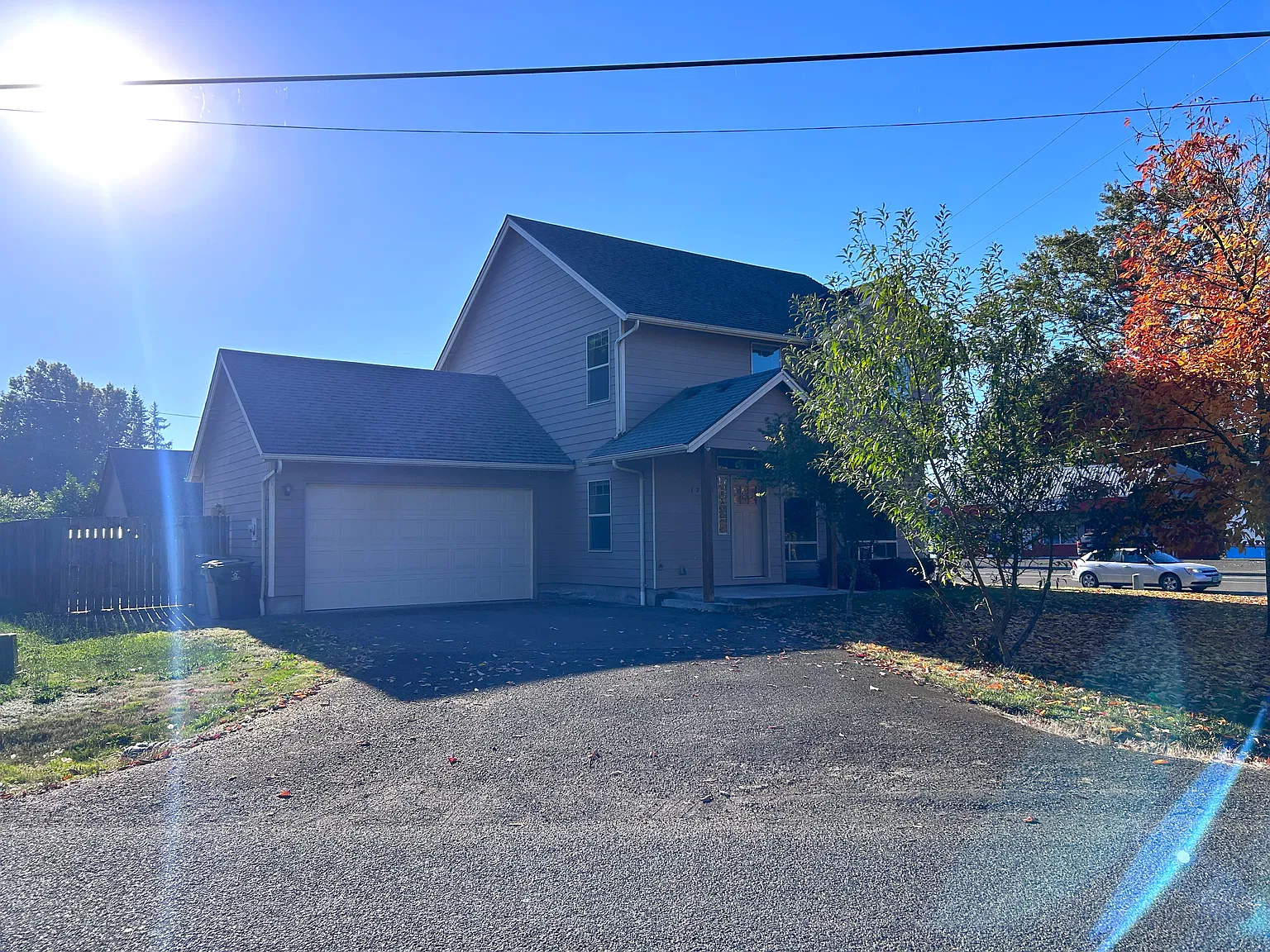3 bed, 2.5 bath, 1637 sqft, $2,300 — Photo 2