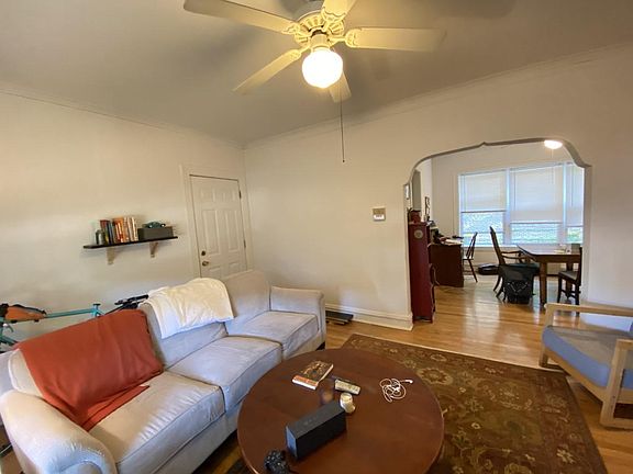 4th image of 2106 W Hood Ave