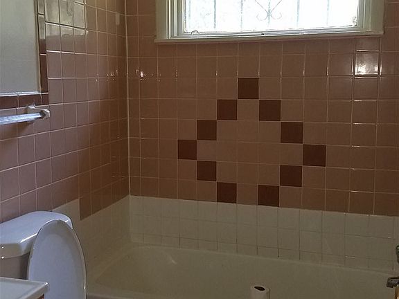5th image of 4315 Barry St NW