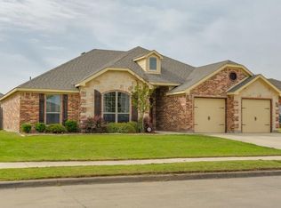 1706 Millbrook Dr, Midlothian, TX 76065