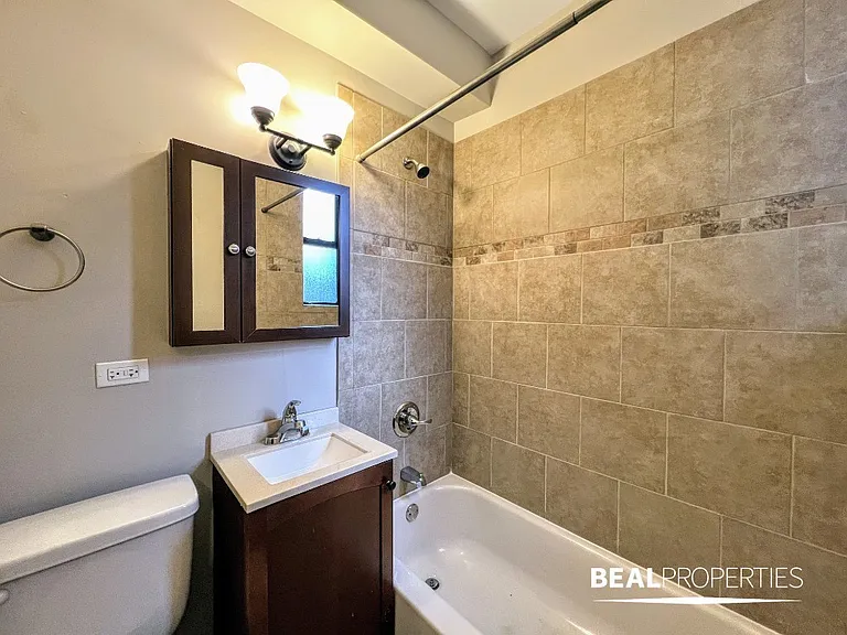 896 Green Bay Rd #9 — Photo 12