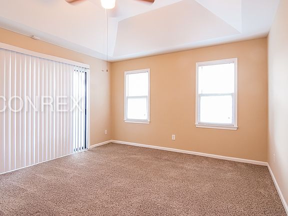 3rd image of 7 Walking Horse Ct