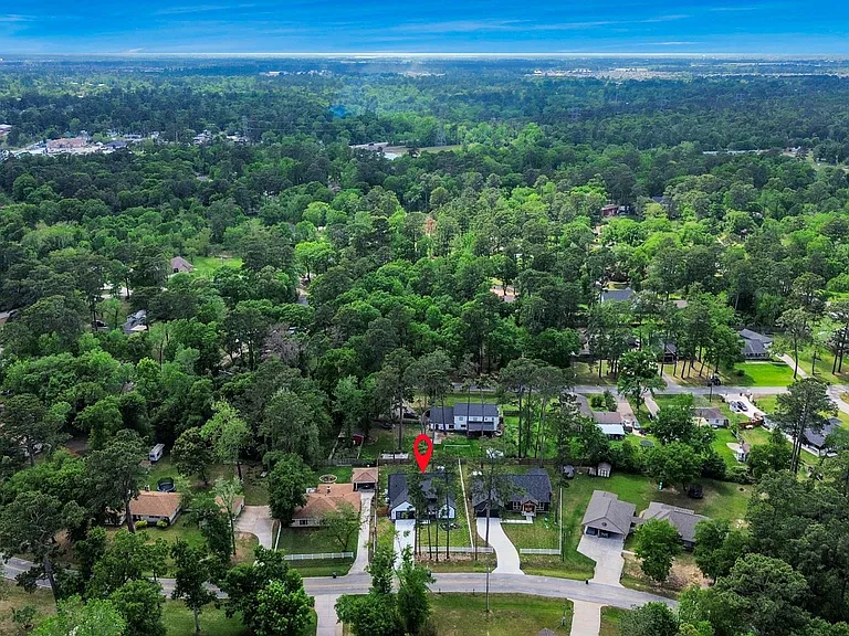 23851 Creekwood Dr — Photo 49