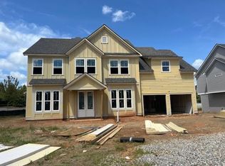 305 Cavin Dr, Roswell, GA 30075