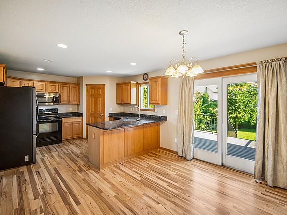 3rd image of 3104 SE 23rd St