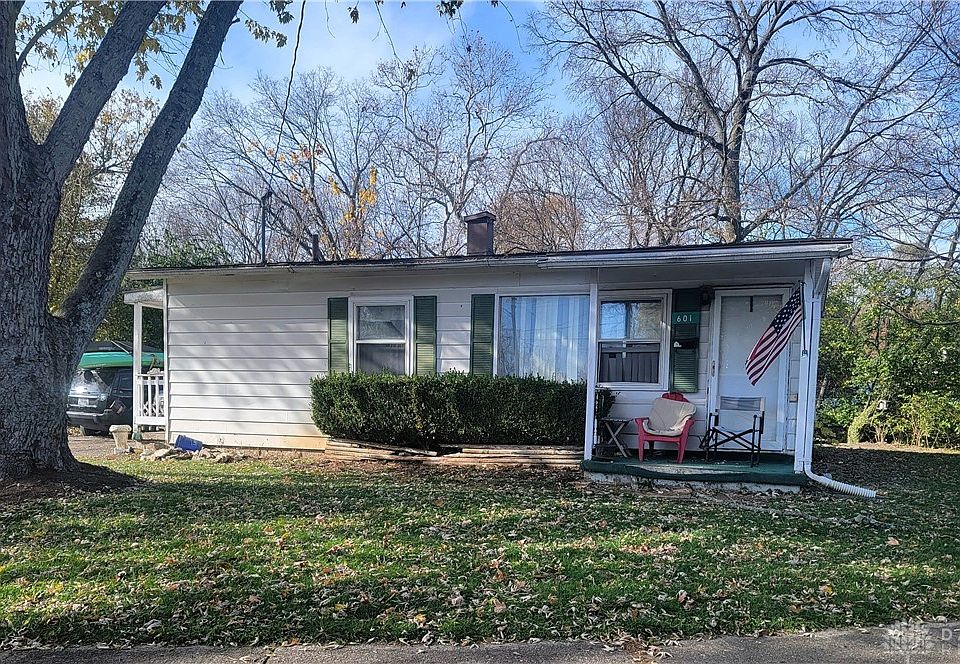 1st image of 601 S Riverview Ave