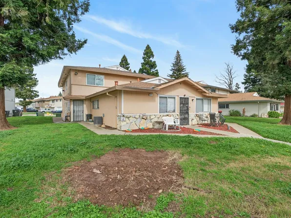 9 La Pera Ct APT 4, Sacramento, CA 95823