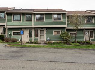 510 Kooser Cir, Hidden Valley, PA 15502