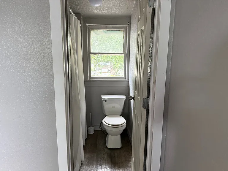 613 N Eye St #13 — Photo 6
