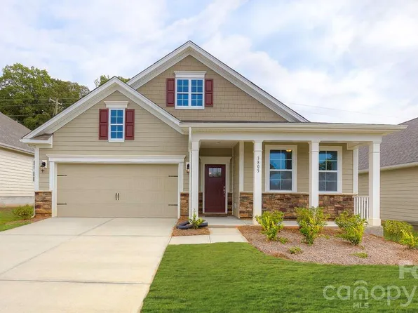 648 River Bottom Rd, Fletcher, NC 28792