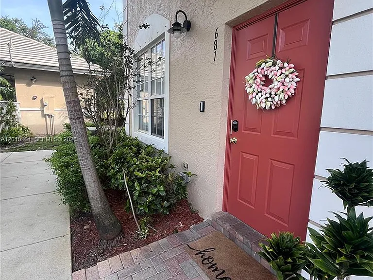 681 NW 42nd Ave #- — Photo 33