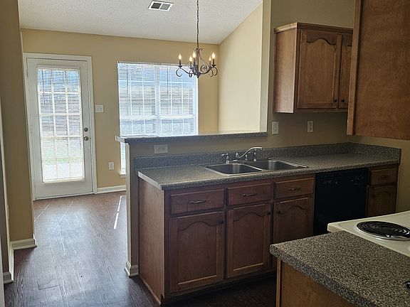 4th image of 5518 Kristy Ln