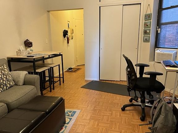 5th image of 172 E 85th St APT 11