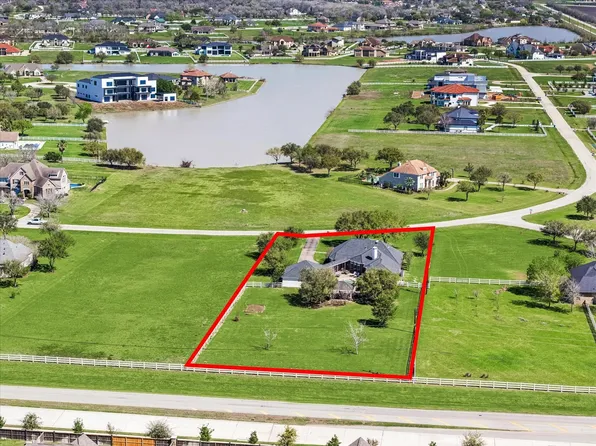 6042 Blackberry Cove Ln, Richmond, TX 77469