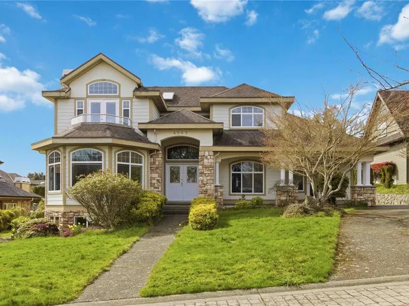 4543 Gordon Point Dr, Saanich, BC V8N 6L2