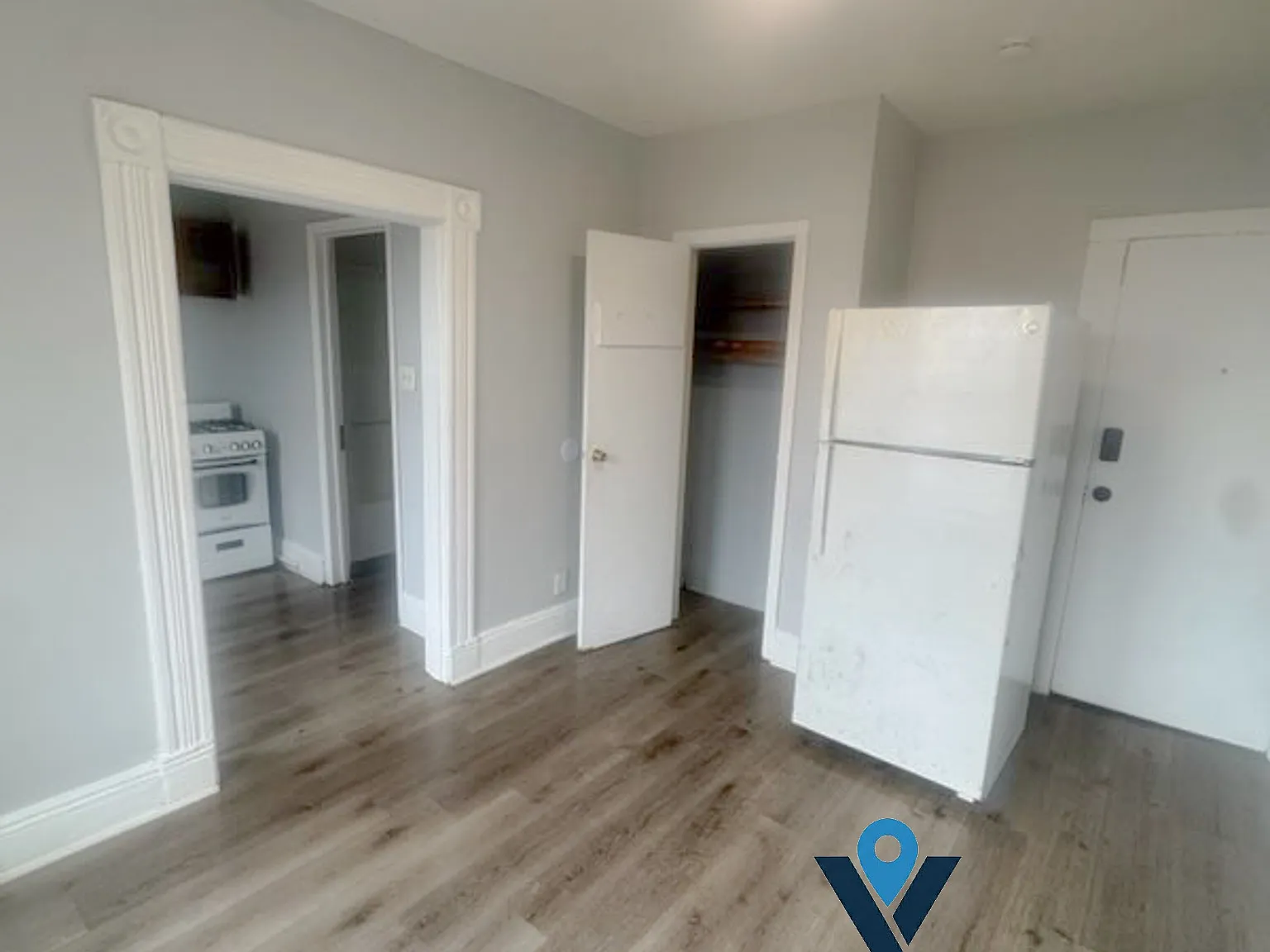 1335 Main #C2 — Photo 1