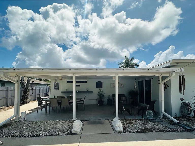 1495 Cranville Sq — Photo 9