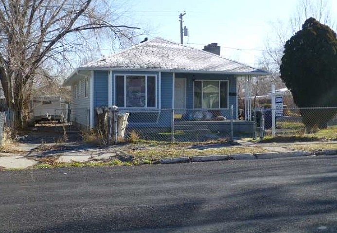 1st image of 2789 S Spencer Ave