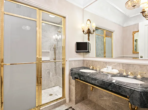 2 East 55th Street image 6 of 13